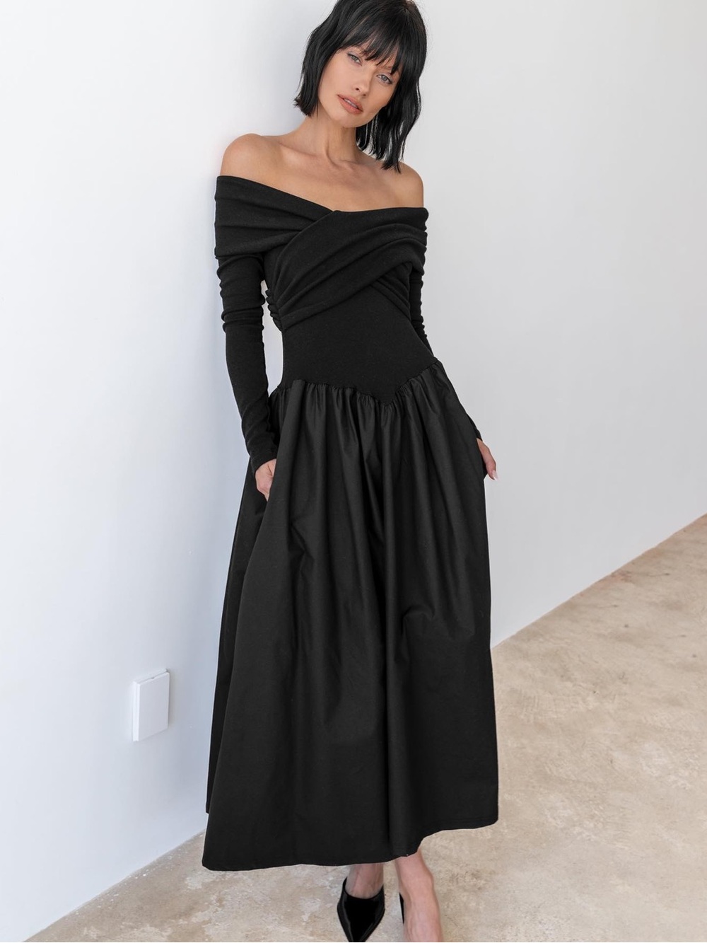 THE BEKK Chloe Off Shoulder Basque Dress Size Small NWT